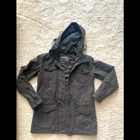 I only use this jacket once. I gain little bit of weight:) great jacket! - Picture 1 of 3